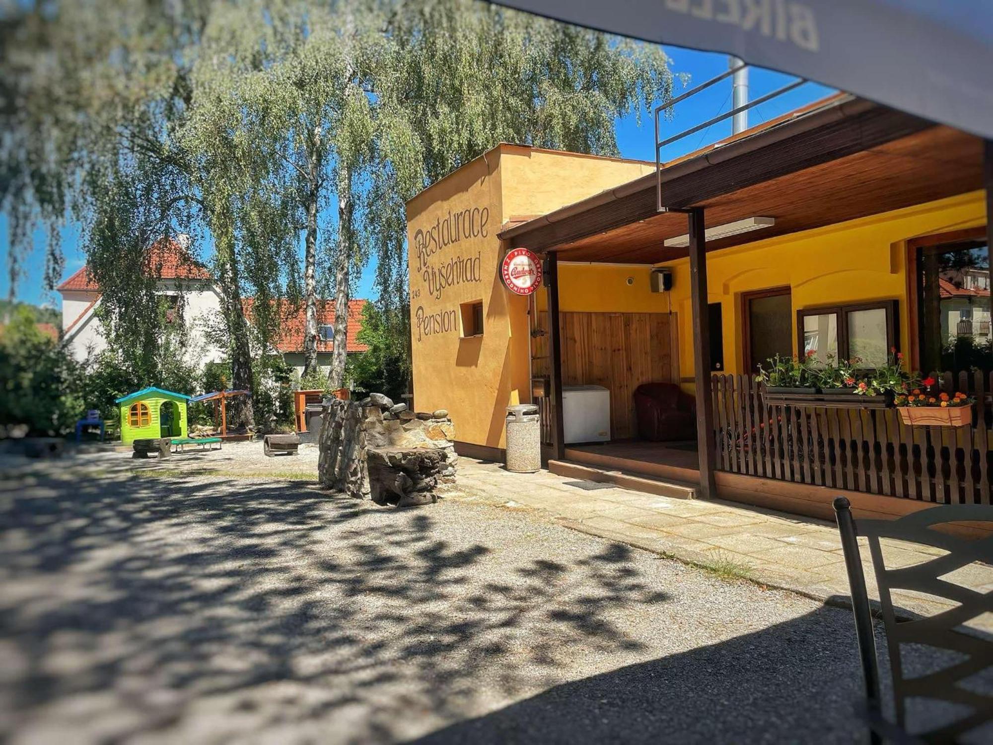 Penzion Vysehrad Český Krumlov Esterno foto